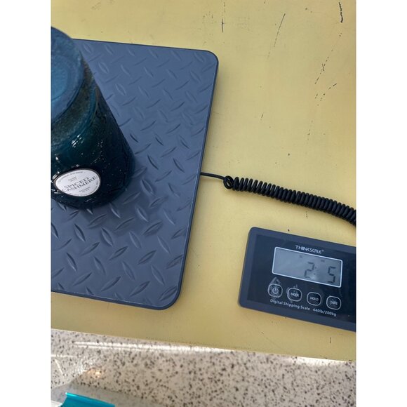 Leoben Spiced Cashmere 18oz Candle No 36 Soy Wax Blend Cut Glass Teal Jar 1-Wick - Picture 7 of 7